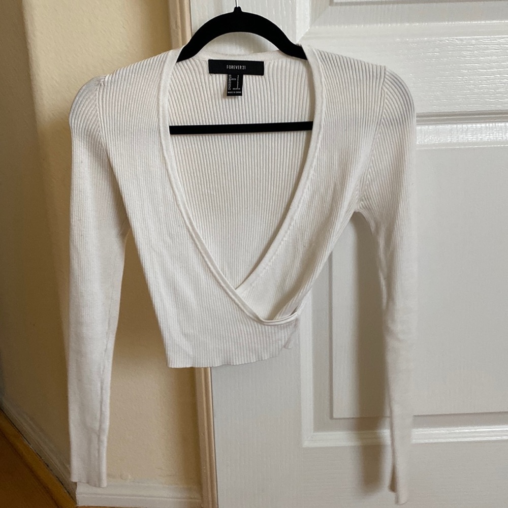 Forever 21 wrap white long sleeve small